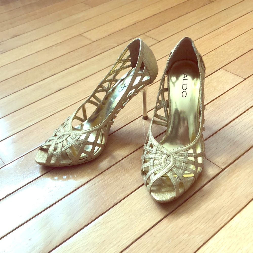 Gold 3 inch Aldo